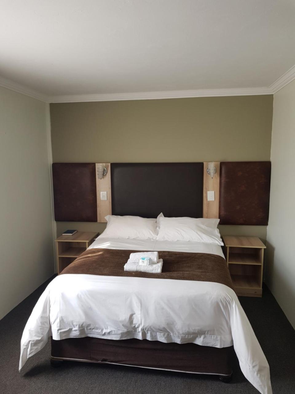 Be My Guest Hotel Conference Sasolburg Экстерьер фото