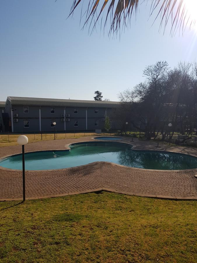 Be My Guest Hotel Conference Sasolburg Экстерьер фото